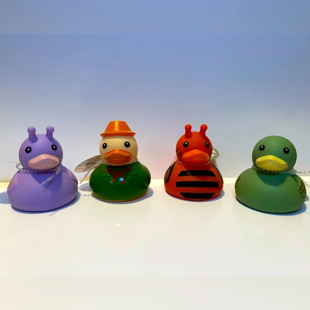 NEW!! Bullseye Playground Summer Rubber Duck Set-Includes 4 Ducks-(NWT)